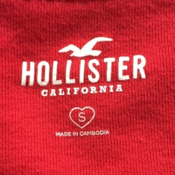 HOLLISTER California Red Flowers Tee size Small - Picture 6 of 7